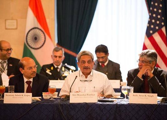 Indian Defense Minister Parrikar Attends Closed Door Meet with Businesses