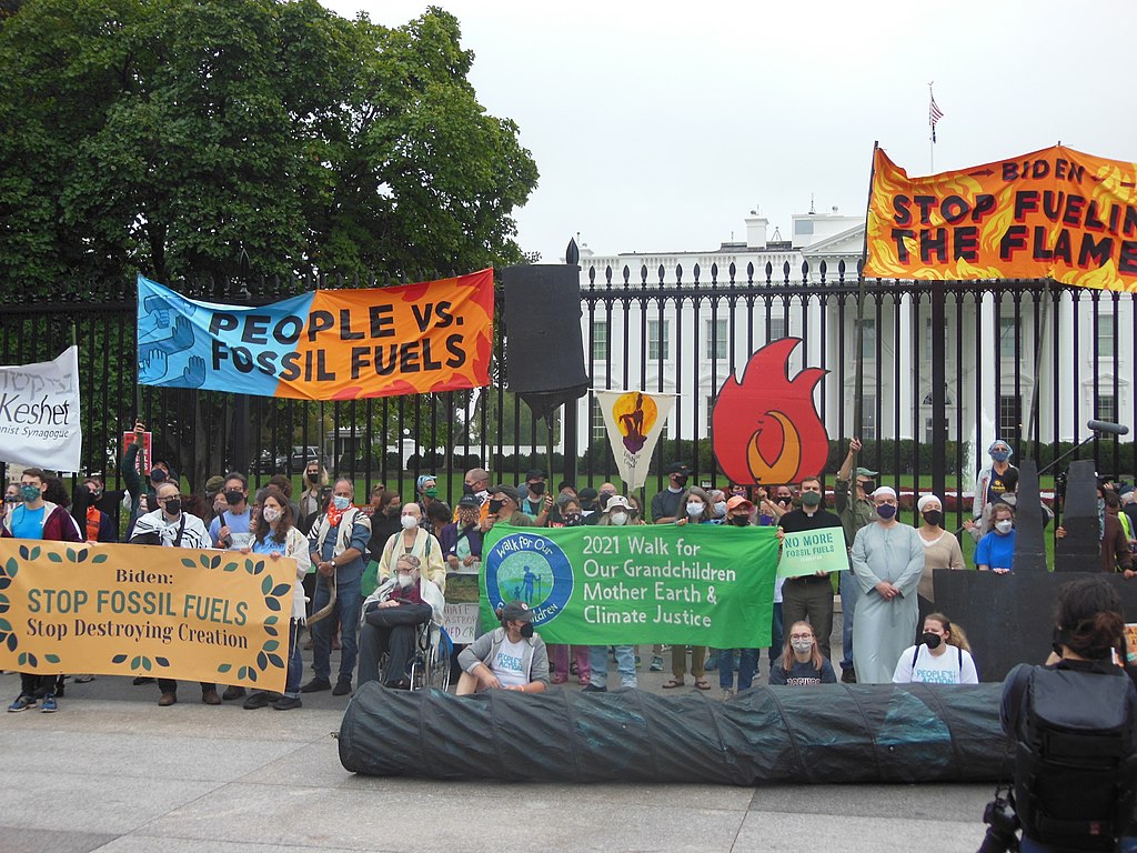 40% of Fossil Fuels Now Under Development Must Stay in the Ground ...
