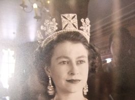 Elizabeth, the Essential Queen, Dies Queen Elizabeth II
