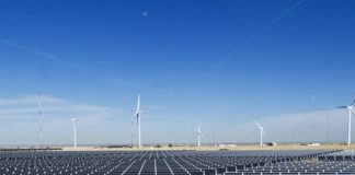 ‘Phenomenal’ Renewables Growth Still Allows Too Much Fossil Demand, 2.4°C Future: IEA