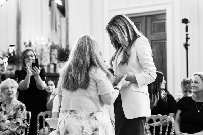 A solemn gathering of Gold Star Mothers, military families, and Administration leaders during a pre-Mother’s Day ceremony at the White House.